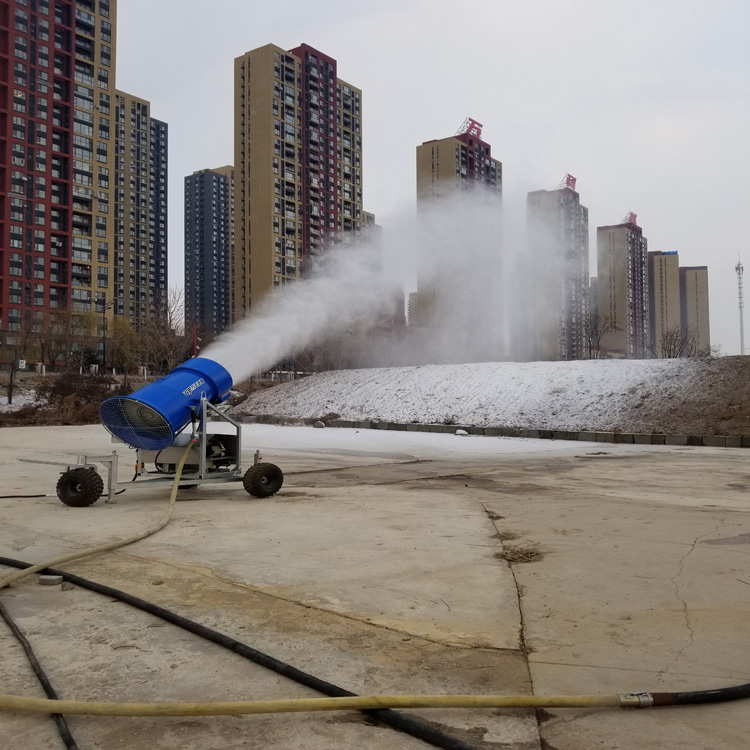 造雪機 造雪機